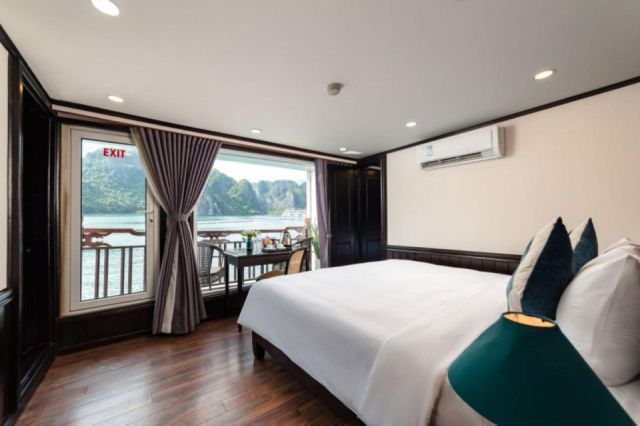 HaiLong bay cruise balcony - Ninh Binh Sightseeing  3day/2 night