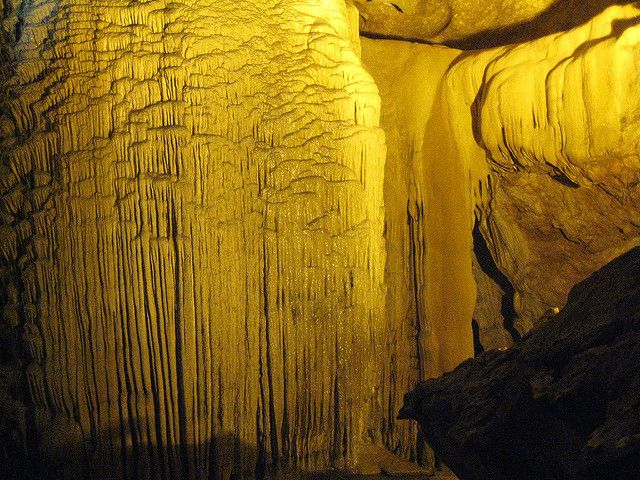 Cao Bang Ban Gioc Waterfalls -  Ba Be lake 3day/2 night