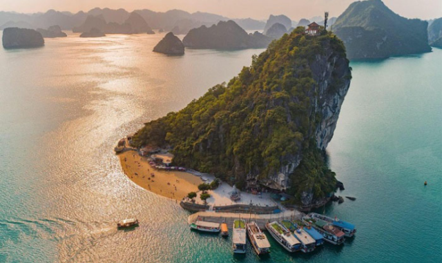 Halong bay 4star cruise -Ninh Binh Sightseeing 3-days trip