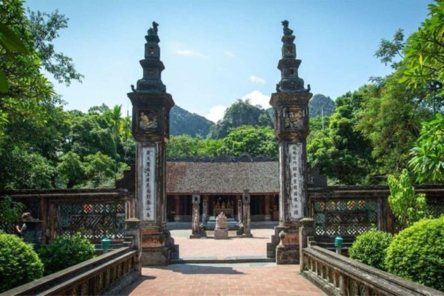 Excursion de 6 jours : Croisière à la baie d'Halong - Ninh Binh - Hue - Hoi An - Da Nang