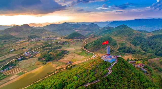 L'excursion de 5 jours : Ha Giang haut plateau en karst et croisière Hailong dans la baie d'Halong 