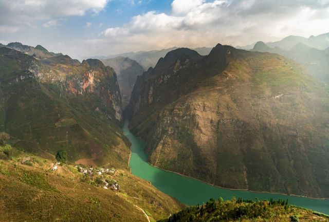 L'excursion de 5 jours : Ha Giang haut plateau en karst et croisière Hailong dans la baie d'Halong 